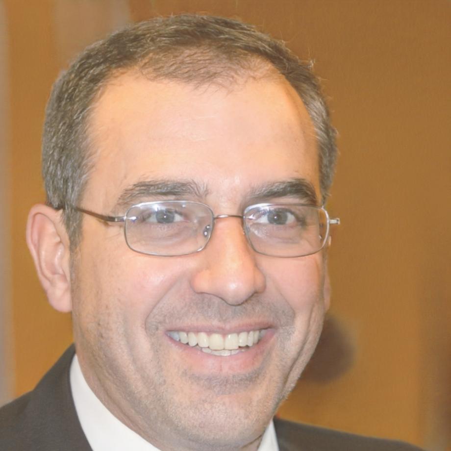 Darién Aguirre, acupunturista colaborador de Luxmire